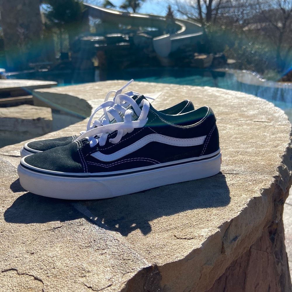 COPY - Classic black vans